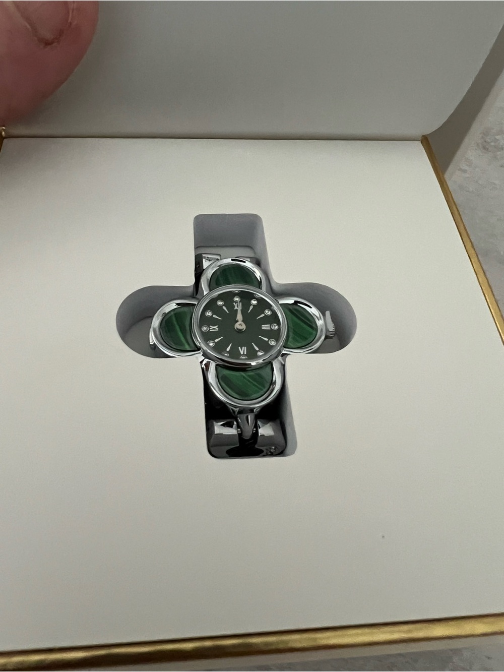 Silver Clover-Style Green Dial Ring Watch